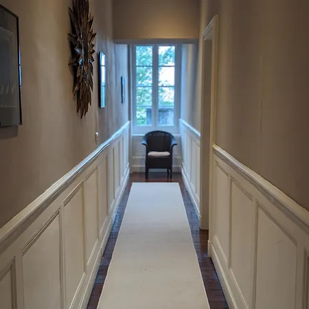 Chateau De Thuries *