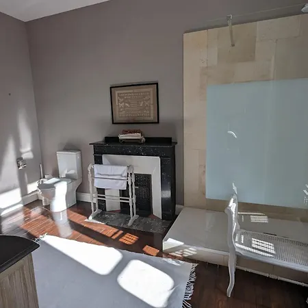 Chateau De Thuries ريفيل