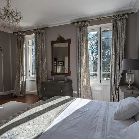 Vakantiehuis Chateau De Thuries *