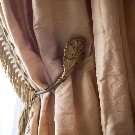 بيت للعطل Chateau De Thuries