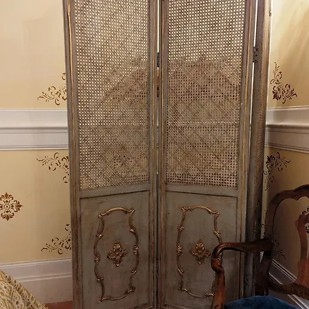 Chateau De Thuries ريفيل