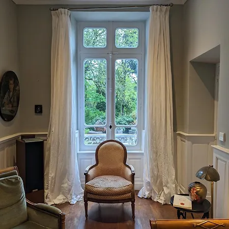 Chateau De Thuries بيت للعطل ريفيل