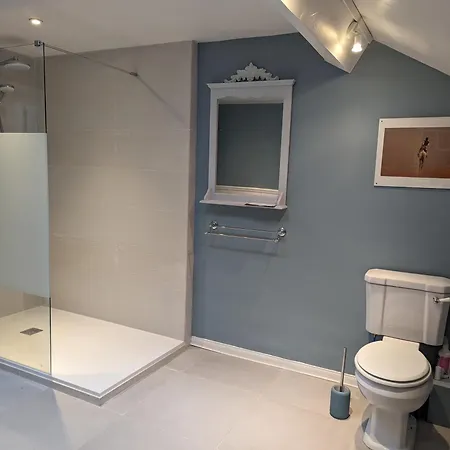בית נופש Chateau De Thuries רבל