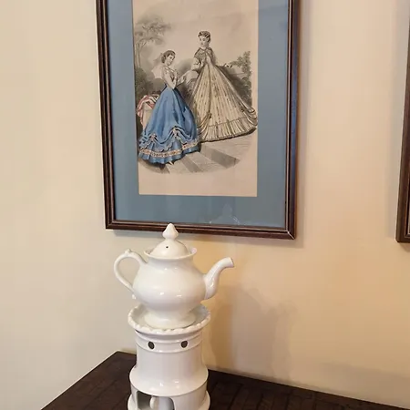 Chateau De Thuries Revel