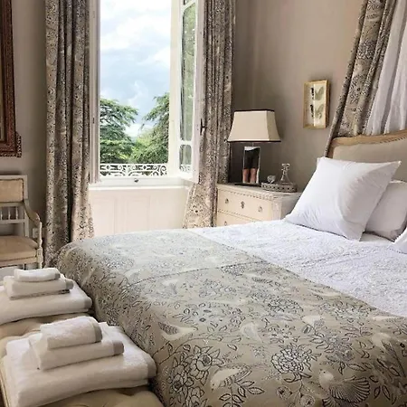 Ferienhaus Chateau De Thuries