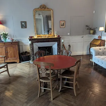 Ferienhaus Chateau De Thuries *