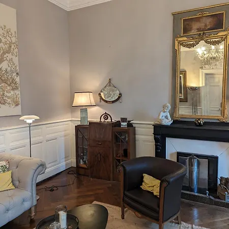 Ferienhaus Chateau De Thuries