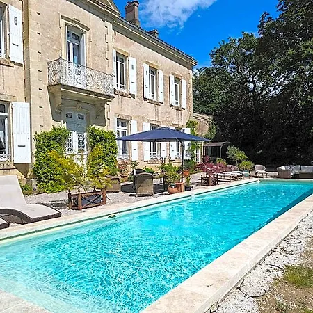 Chateau De Thuries