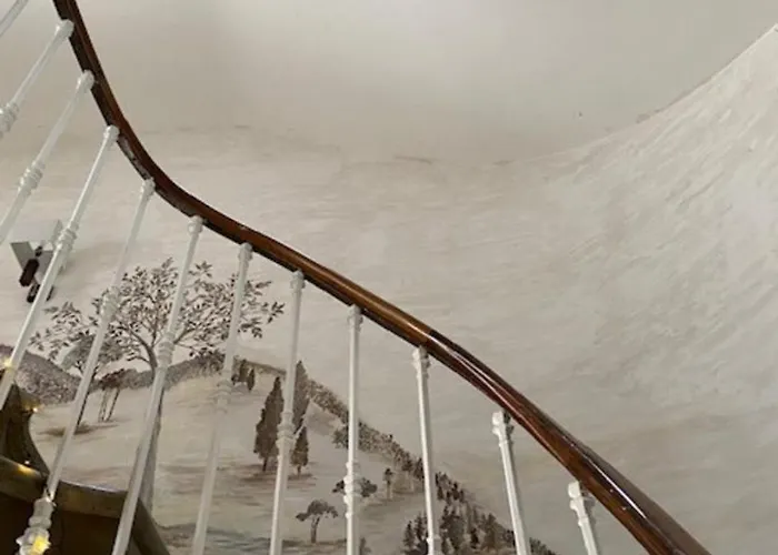 Chateau De Thuries *