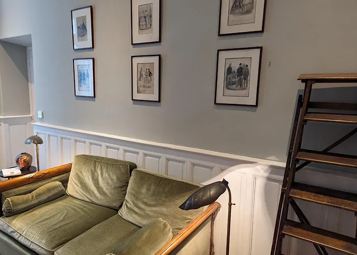 Chateau De Thuries * Revel (Haute-Garonne)